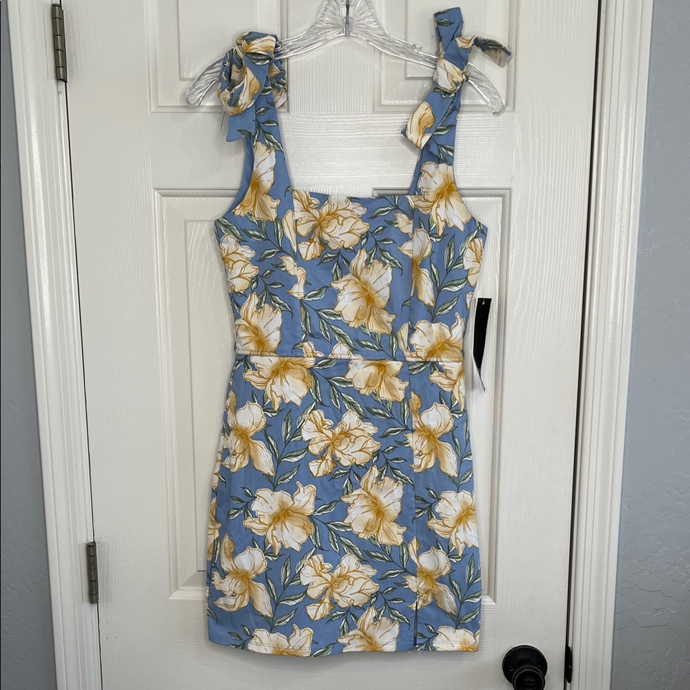 NWT Trixxi blue white yellow floral mini dress with shoulder bows size medium